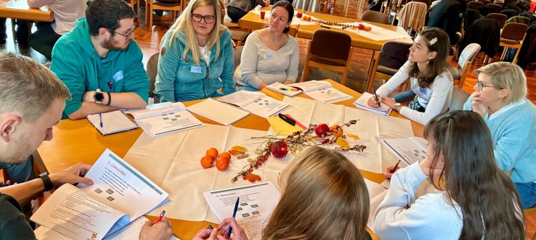 Gruppenarbeit mit den Erziehern und Erzieherinnen