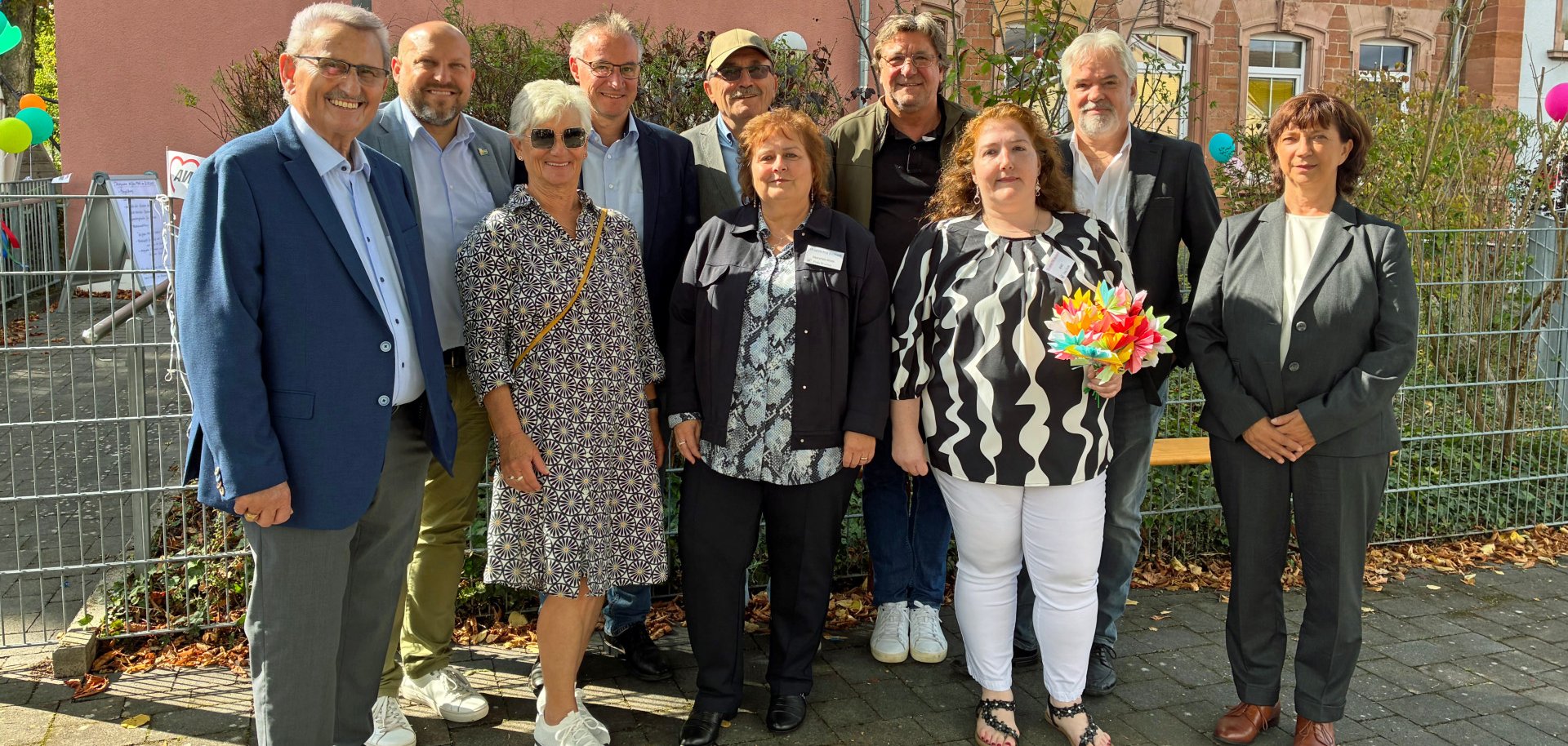 Gruppenfoto mit Gästen
