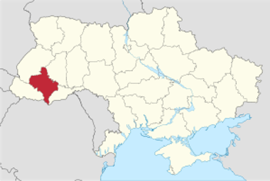 Eine Karte der Ukraine und Iwano-Frankiwsk rot markiert