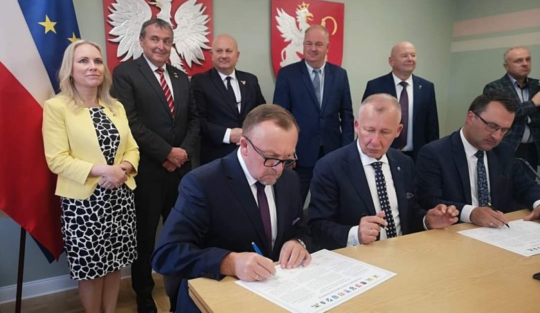 Die Bündnispartner bei der Unterzeichnung der Erklärung am 1. September 2022 in Lubaczów